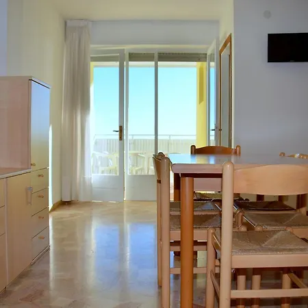 Apartment Aurora A *